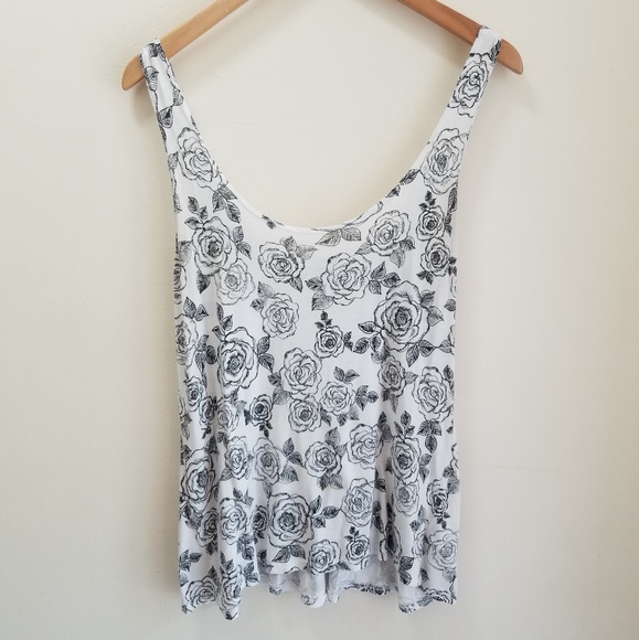 Rose Flower Print Tank Top 🌙 - Picture 1 of 8